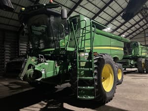 2014 John Deere S670 Image
