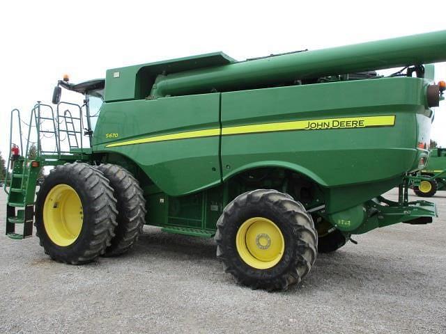 Image of John Deere S670 equipment image 4