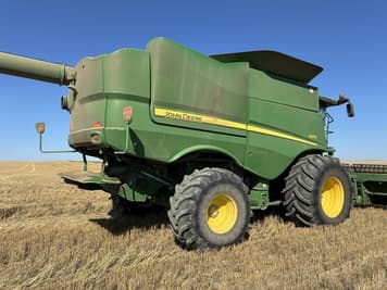 Main image John Deere S670