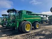 Thumbnail image John Deere S670 0