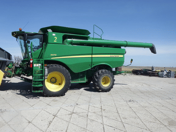 Main image John Deere S670