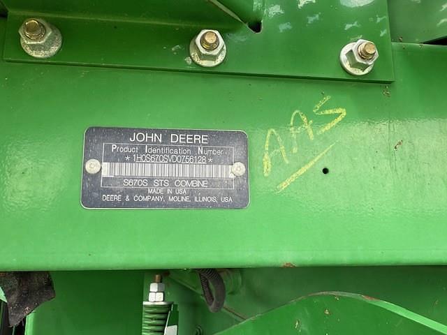 Image of John Deere S670 equipment image 1