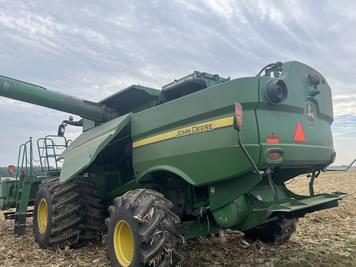 Main image John Deere S670