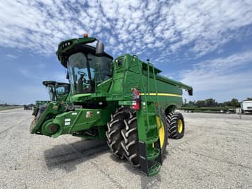 Main image John Deere S670