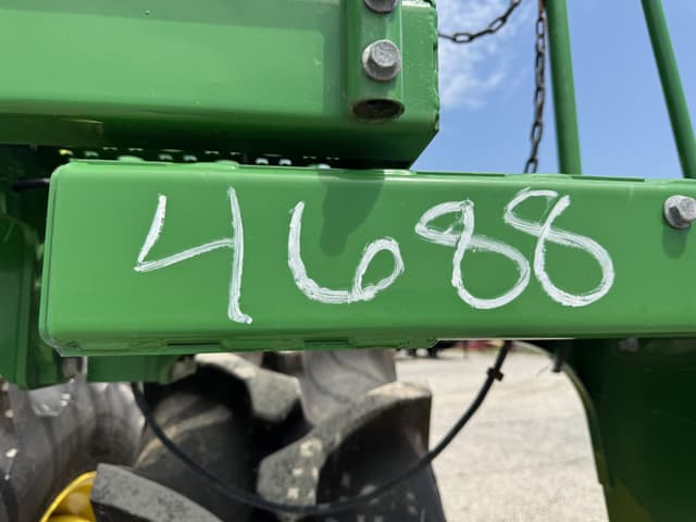 Image of John Deere S670 equipment image 2