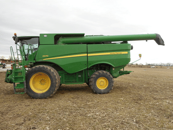Main image John Deere S670
