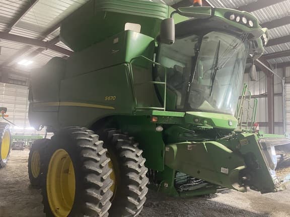 Image of John Deere S670 equipment image 1