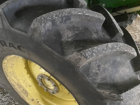 Image of John Deere S670 equipment image 3