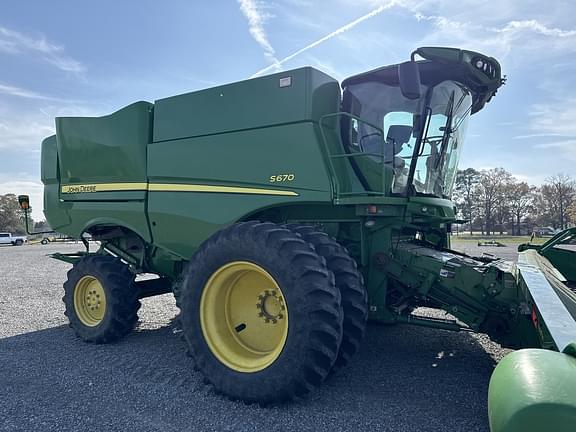 Image of John Deere S670 Primary image