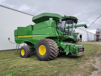 Main image John Deere S670