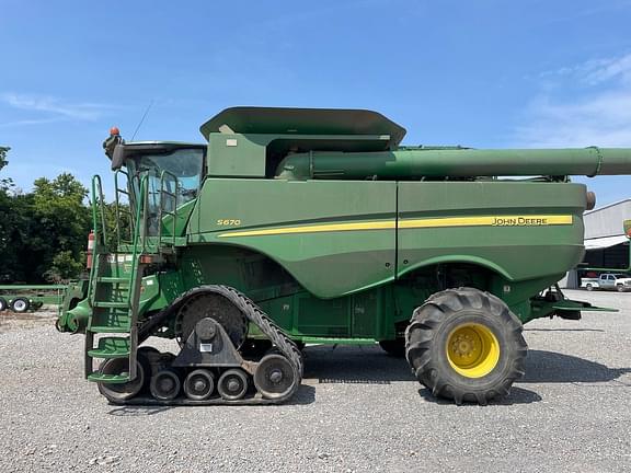Image of John Deere S670 equipment image 1