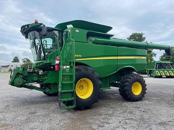 Image of John Deere S670 Primary image