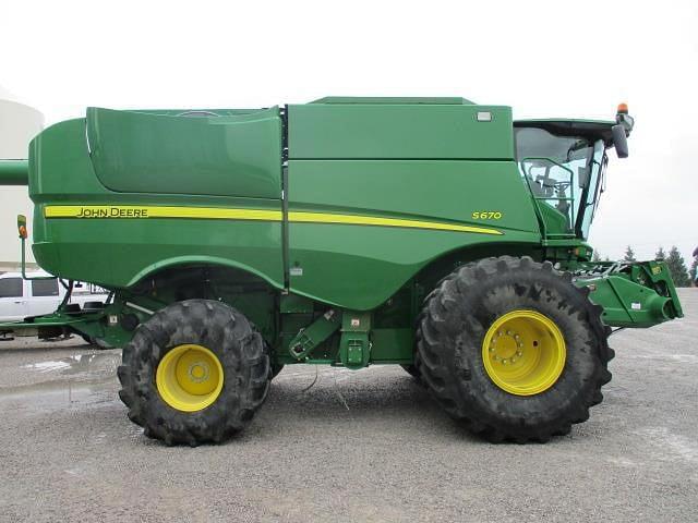 Image of John Deere S670 equipment image 3