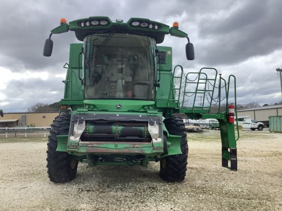 Image of John Deere S670 equipment image 4