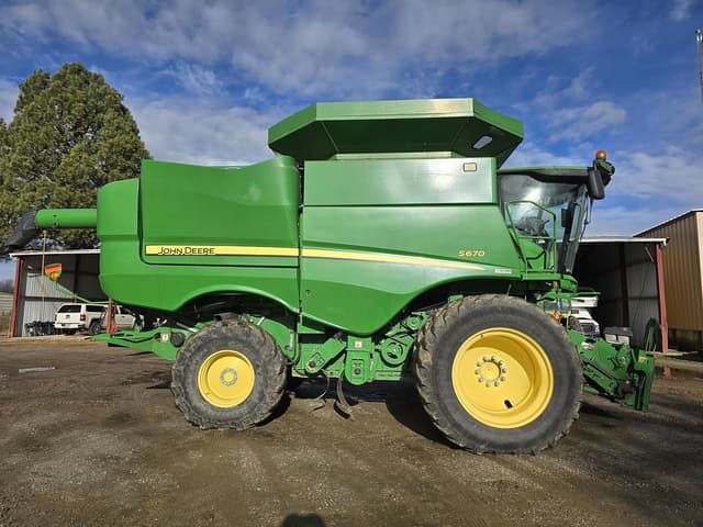 Image of John Deere S670 equipment image 3