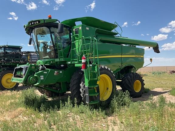 Image of John Deere S670 Primary image