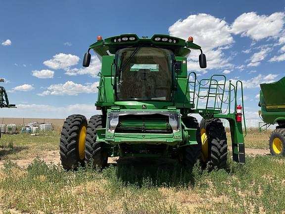 Image of John Deere S670 equipment image 1
