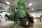 Image of John Deere S670 equipment image 4