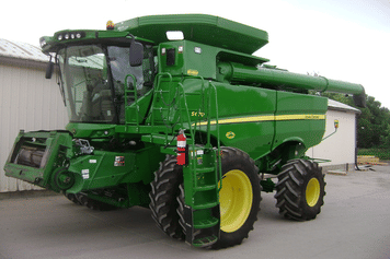 Main image John Deere S670