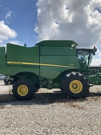 Image of John Deere S670 equipment image 3
