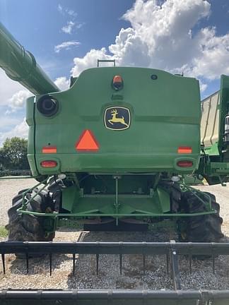 Image of John Deere S670 equipment image 4