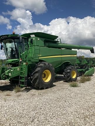 Image of John Deere S670 equipment image 1
