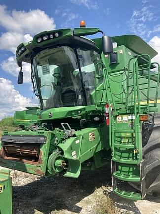 Image of John Deere S670 Primary image