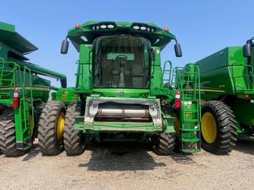 Main image John Deere S670