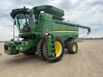 Main image John Deere S670
