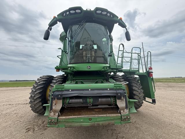 Image of John Deere S670 equipment image 2