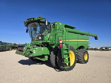 Main image John Deere S670