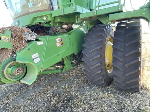 Image of John Deere S670 equipment image 3