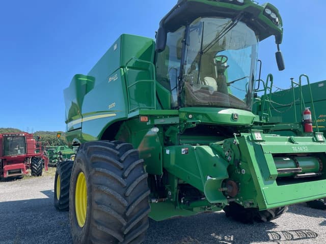 Image of John Deere S670 equipment image 1