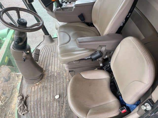 Image of John Deere S670 equipment image 3