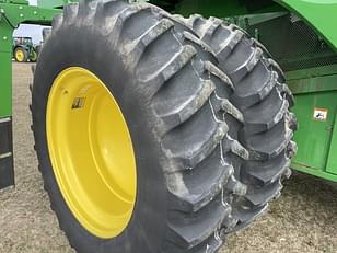 Main image John Deere S680 15