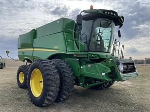 Main image John Deere S680 3