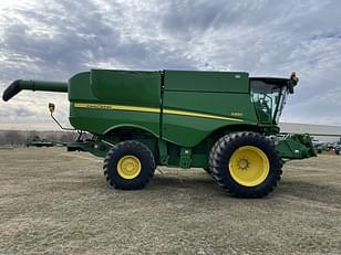 Main image John Deere S680 4