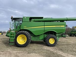 Main image John Deere S680 8