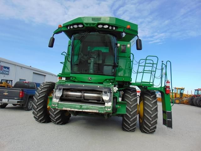 Image of John Deere S680 equipment image 3