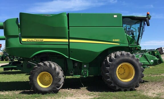 Main image John Deere S680