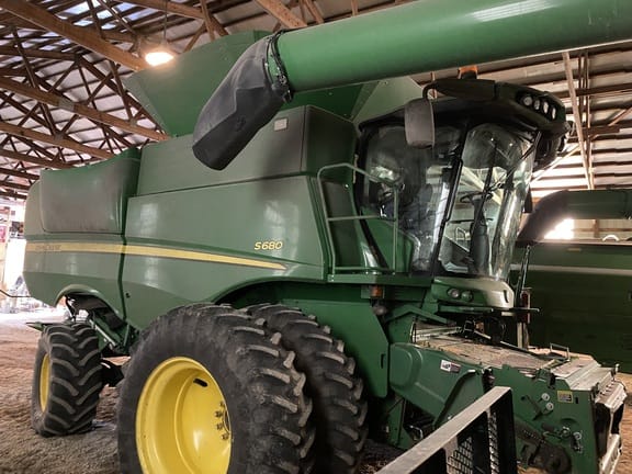 Main image John Deere S680
