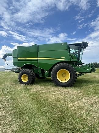 Image of John Deere S680 equipment image 2