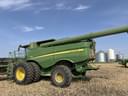 2014 John Deere S680 Image