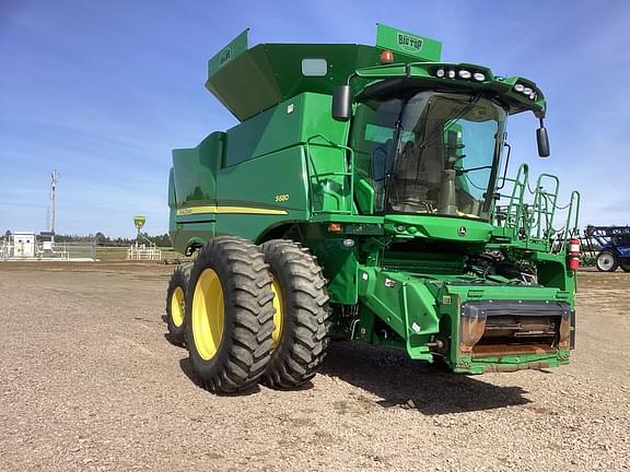 Image of John Deere S680 Primary image