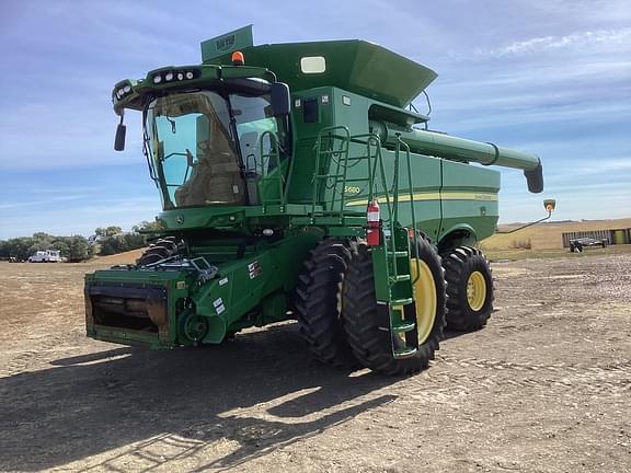 Image of John Deere S680 equipment image 2