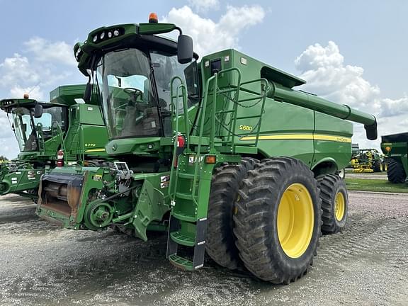 Image of John Deere S680 Primary image