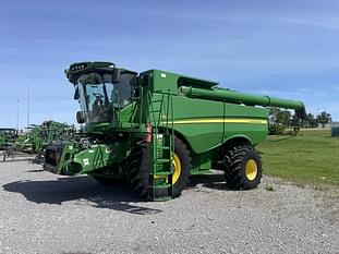 2014 John Deere S680 Equipment Image0