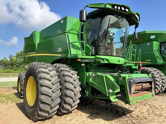 Image of John Deere S680 equipment image 3