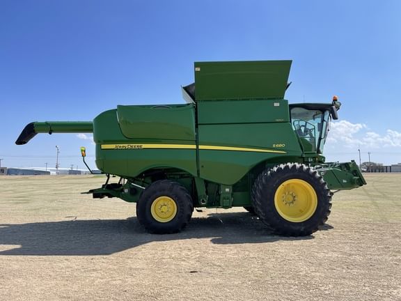 Main image John Deere S680