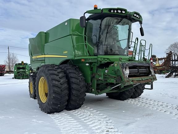 Image of John Deere S680 Primary image